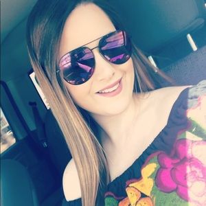 Meet your Posher, Kylie